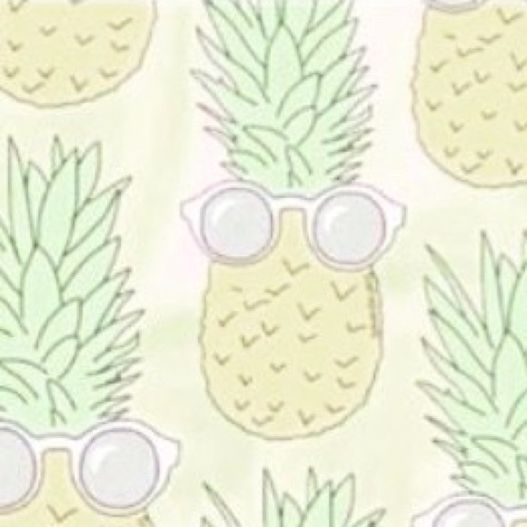 Meet your Posher, Adriana - Picture 1 of 1